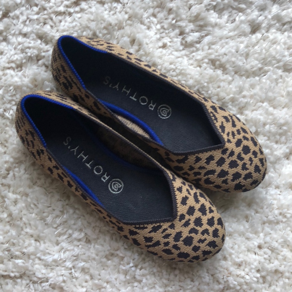 The flat, Leopard print Rothy’s